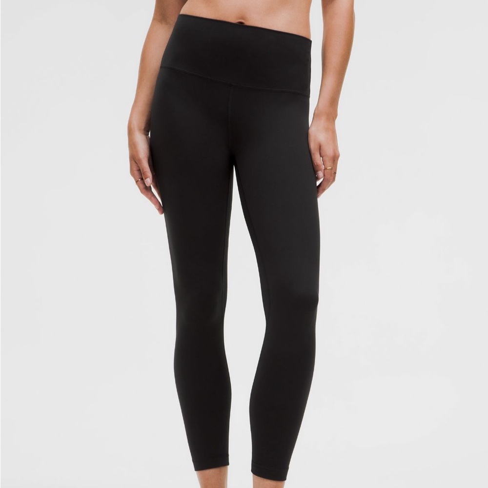 Lululemon’s Align HR Pant 25”